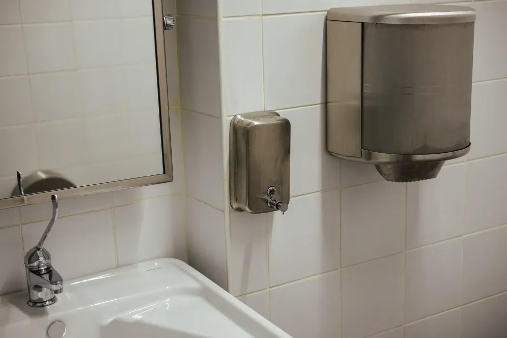 dozowniki do ręczników papierowych